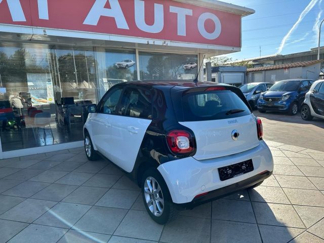 smart forFour 1.0 71CV AUTOMATICA NEOPATENTATI CERCHI 15" - foto 4 di 4