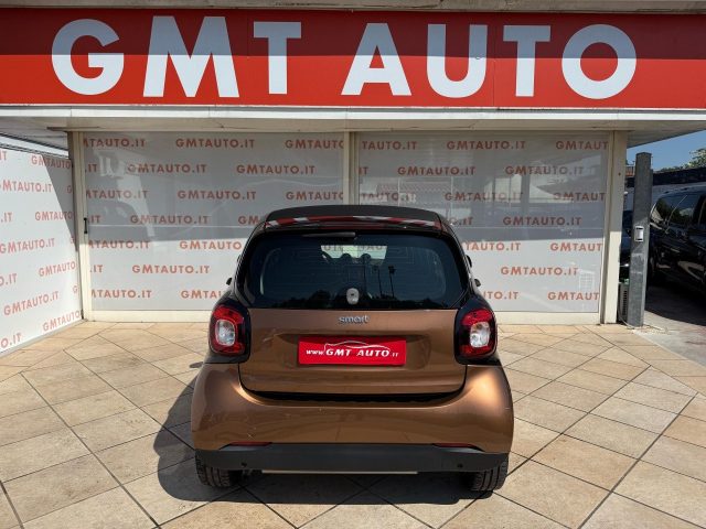 smart forTwo 1.0 71CV TWINAMIC PASSION CERCHI 15" - foto 4 di 4
