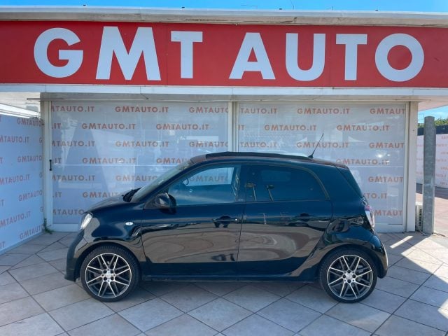 smart forFour BRABUS 0.9 109CV XCLUSIVE FALTDACH LED NAVI JBL - foto 2 di 4