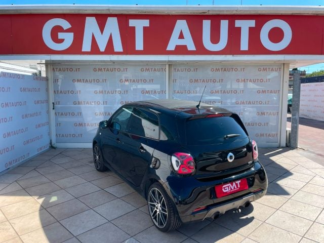 smart forFour BRABUS 0.9 109CV XCLUSIVE FALTDACH LED NAVI JBL - foto 3 di 4