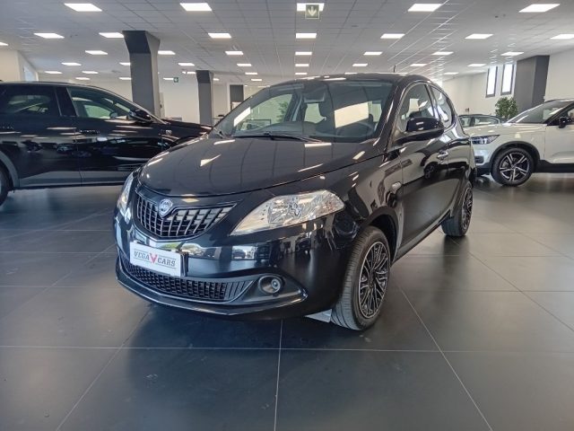 Lancia Ypsilon 1.0 FireFly 5 porte S&S Hybrid Oro usato a MIRANO