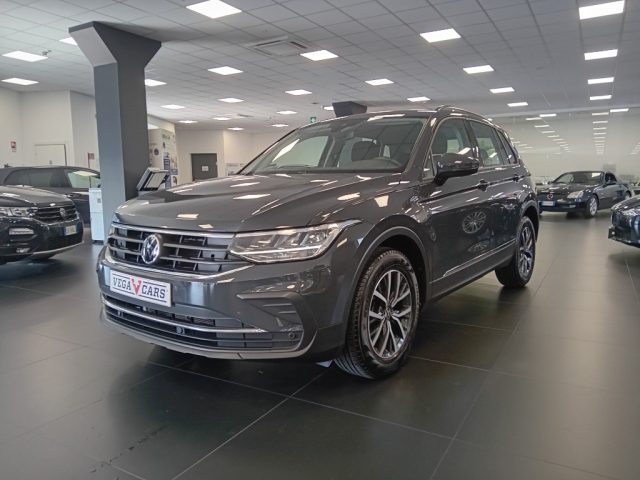 Volkswagen Tiguan 1.5 TSI 150 CV DSG ACT Life usato a MIRANO