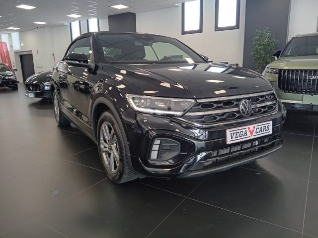 Volkswagen T-Roc Cabriolet 1.5 TSI ACT DSG R-LINE - foto 3 di 4