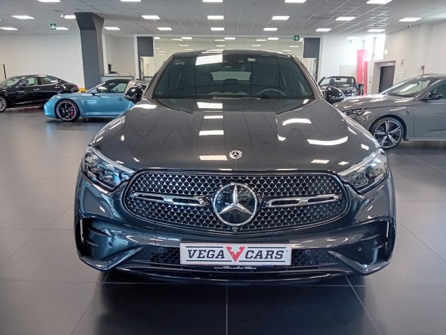 Mercedes-Benz GLC 220 d 4Matic Mild hybrid Coupé AMG Line Premium - foto 2 di 4
