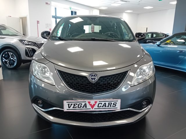 Lancia Ypsilon 0.9 TwinAir Metano Ecochic Gold OK REVIS BOMB 2029 - foto 2 di 4