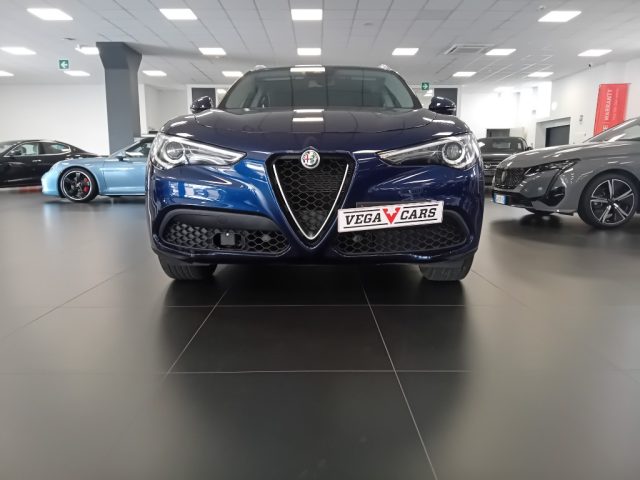 Alfa Romeo Stelvio 2.2 Turbodiesel 160 CV AT8 Business - foto 2 di 4