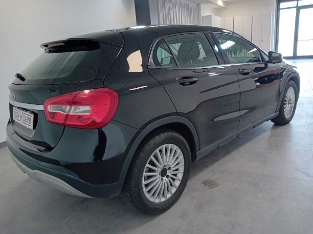 Mercedes-Benz GLA 180 d Business - foto 4 di 4