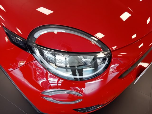 Fiat 600 Hybrid 100 CV DCT MHEV La Prima - foto 4 di 4