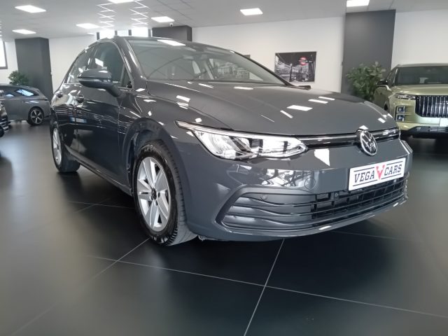 Volkswagen Golf 1.0 eTSI EVO DSG Life - foto 3 di 4