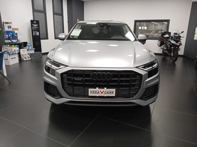 Audi Q8 55 TFSI quattro Sport 22" - PELLE- TETTO - PROMO!! - foto 2 di 4