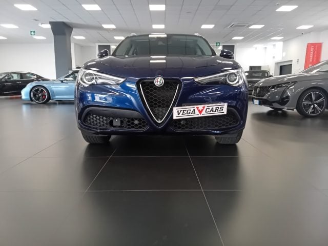 Alfa Romeo Stelvio 2.2 Turbodiesel 160 CV AT8 Business - foto 2 di 4