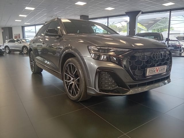 Audi Q8 SUV 50 TDI 286 CV quattro tiptronic S line edition - foto 2 di 4