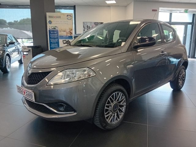 Lancia Ypsilon 0.9 TwinAir Metano Ecochic Gold OK REVIS BOMB 2029, del 2016, 170.200 km, in vendita a Mirano (VE)