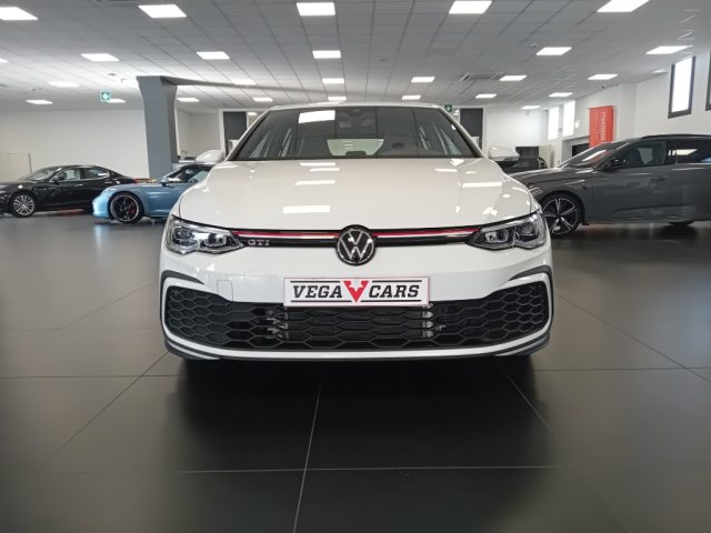 Volkswagen Golf 2.0 TSI DSG GTI - foto 2 di 4