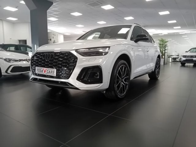 Audi Q5 SPB 40 TDI quattro S tronic Identity Black, del 2025, 19.000 km, in vendita a Mirano (VE)