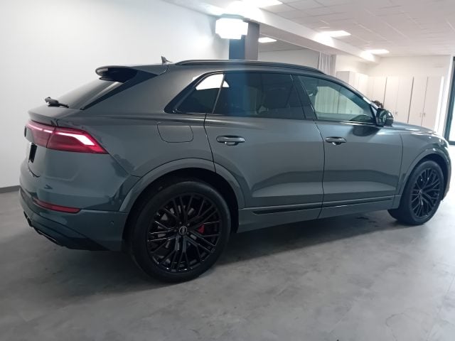 Audi Q8 SUV 50 TDI 286 CV quattro tiptronic S line edition - foto 4 di 4