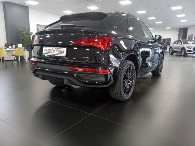 Audi Q5 40 TDI 204 CV quattro S tronic black line edition - foto 4 di 4