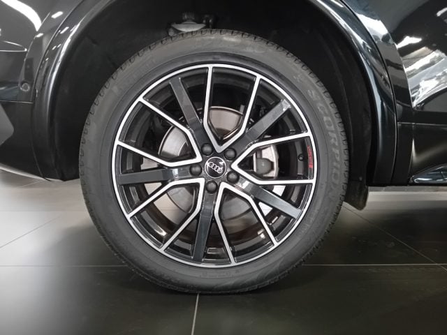 Audi Q5 40 TDI 204 CV quattro S tronic black line edition - foto 3 di 4