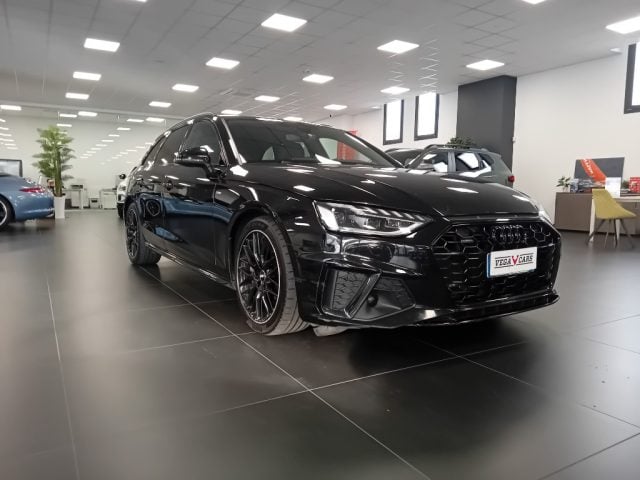 Audi A4 Avant 45 TDI quattro tiptronic S line edition - foto 3 di 4