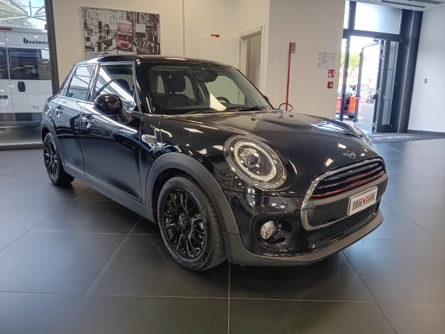 MINI One 1.5 One AUT. Boost 5 porte FARI LED - PROMO - foto 3 di 4