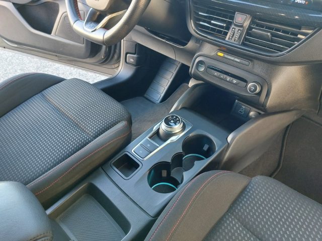 Ford Focus 1.5 EcoBlue 120 CV aut. SW ST-Line Design, del 2022, 114.000 km, in vendita a Tivoli (RM)