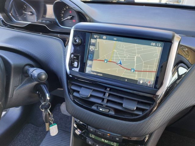 Peugeot 2008 1� serie PureTech Turbo 110 EAT6 S&S Allure usato a TIVOLI