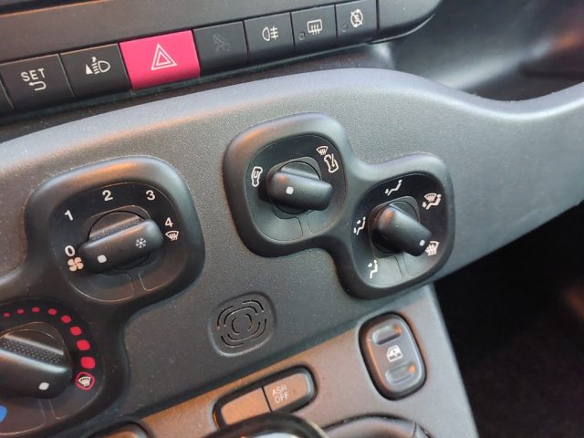 Fiat Panda 1.0 FireFly S&S Hybrid Uniprò Poss.legge 104, del 2022, 104.000 km, in vendita a Tivoli (RM)
