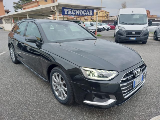 Audi A4 Avant 40 hybrid TDI quattro S tronic Business Adv. - foto 2 di 4