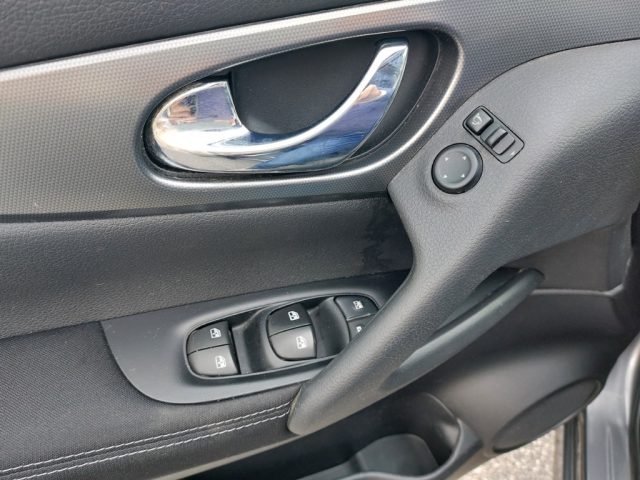 Nissan Qashqai 1.5 dCi Business Navig. km 147000 Tetto panorama usato a TIVOLI
