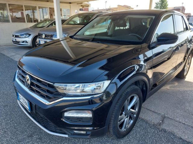 Volkswagen T-Roc 2.0 TDI SCR Business BlueMotion Technology usato a TIVOLI