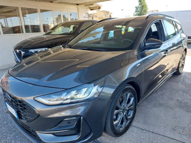 Ford Focus 1.0 EcoBoost Hybrid 155 CV Powershift SW ST-line - foto 3 di 4