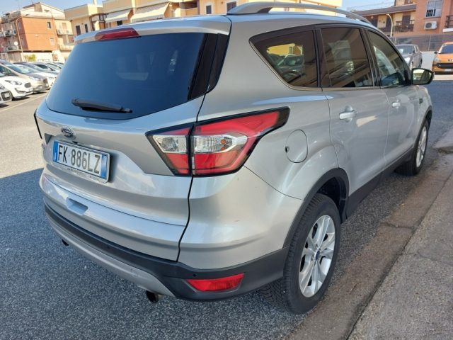 Ford Kuga 1.5 TDCI 120 CV S&S 2WD Titanium - foto 4 di 4