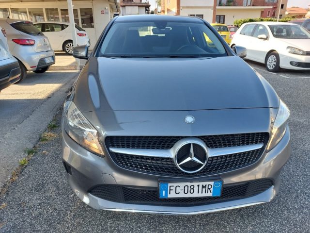 Mercedes-Benz A 180 d Sport km 116000 Navig Retrocam Euro 6 - foto 2 di 4