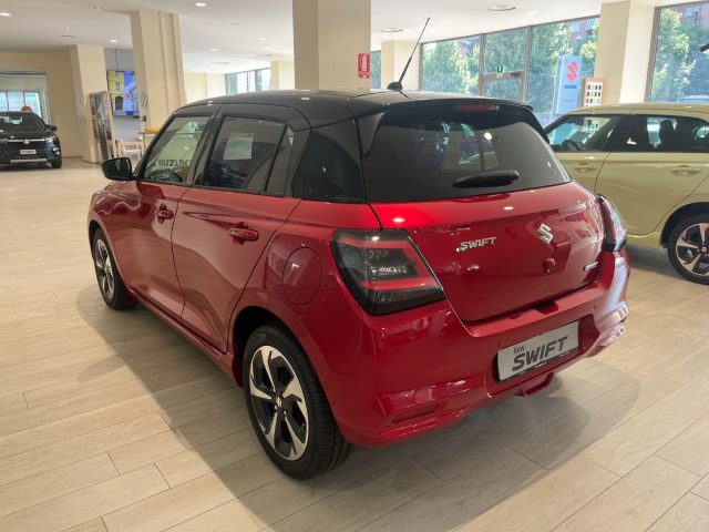 Suzuki Swift 1.2 Hybrid 4WD AllGrip Top - foto 3 di 4