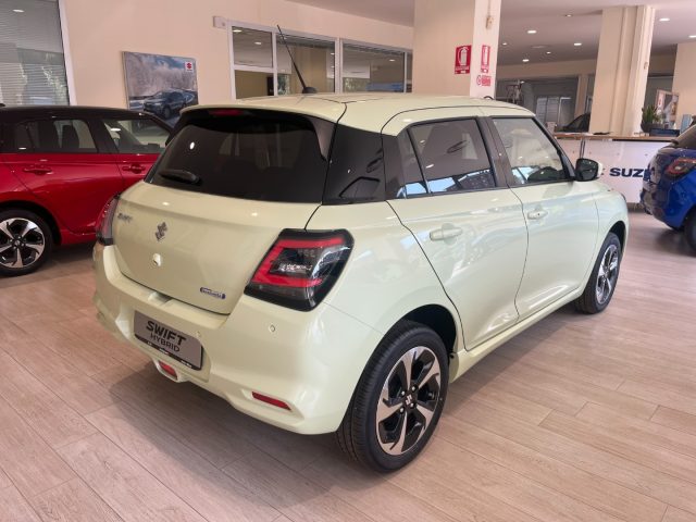 Suzuki Swift 1.2 Hybrid CVT Top - foto 2 di 4