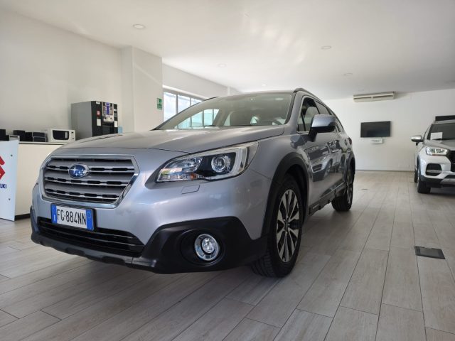 Subaru OUTBACK 2.0d Lineartronic Style usato a TORINO