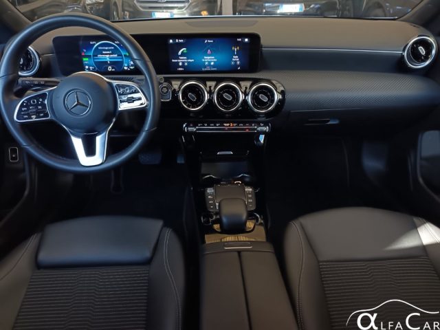 Mercedes-Benz CLA 250 e hybrid EQ Shooting Brake Business - foto 3 di 4