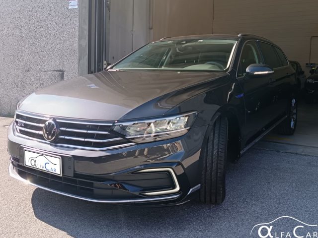 Volkswagen Passat Variant 1.4 GTE DSG Plug-In-Hybrid usato a CURNO