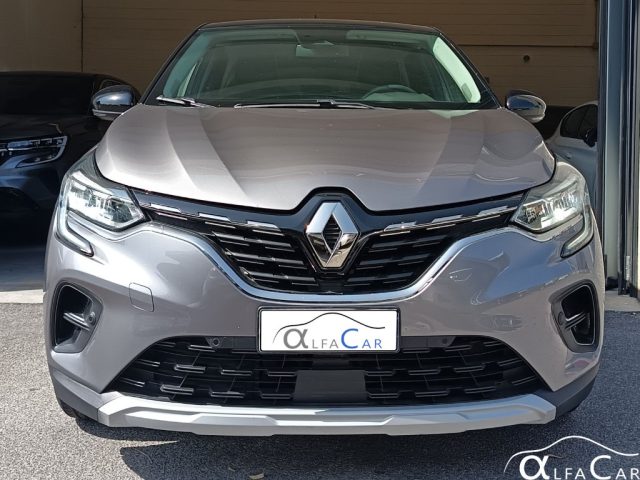 Renault Captur Plug-in Hybrid E-Tech 160 CV Intens - foto 3 di 4