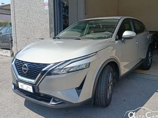 Nissan Qashqai MHEV 158 CV Xtronic Business usato a CURNO