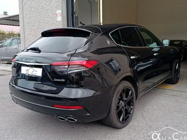 Maserati Levante MHEV 330 CV AWD GT - foto 2 di 4