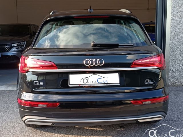 Audi Q5 50 TFSI e quattro S tronic Business - foto 4 di 19