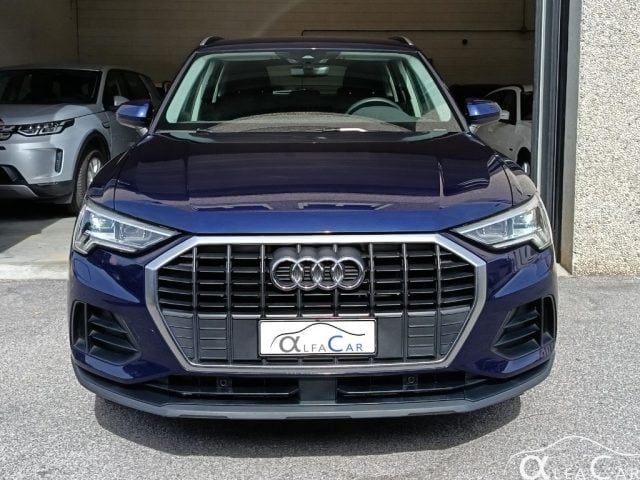 Audi Q3 45 TFSI e S tronic Business - foto 3 di 4