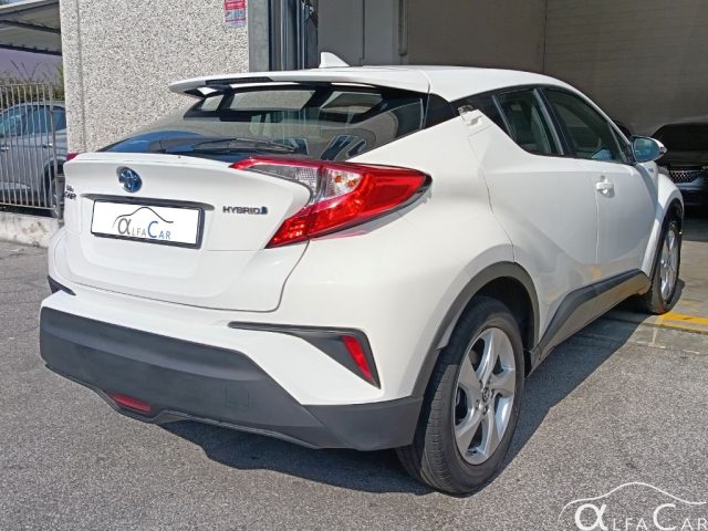 Toyota C-HR 1.8 Hybrid E-CVT Business - foto 2 di 4