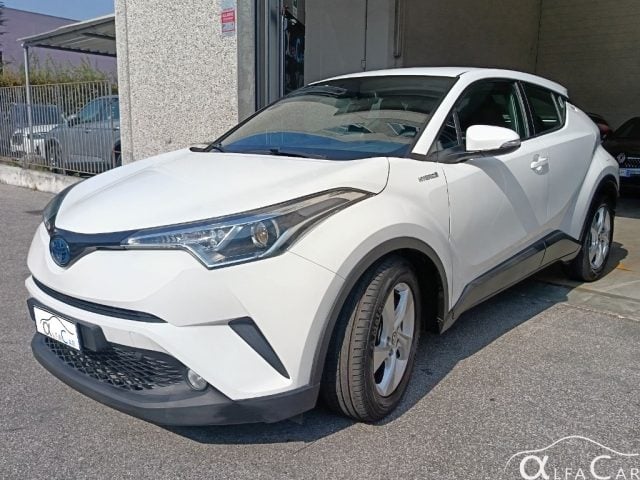 Toyota C-HR 1.8 Hybrid E-CVT Business, del 2019, 37.923 km, in vendita a Curno (BG)