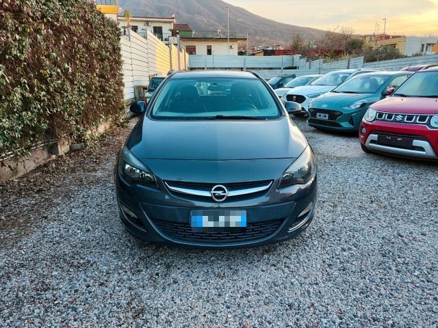Opel Astra 1.7 CDTI 110CV Sports Tourer Cosmo - foto 2 di 4