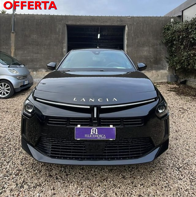 Lancia Ypsilon Hybrid e-DCT LX - foto 4 di 4