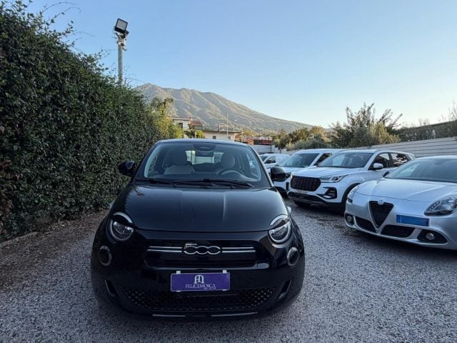 Fiat 500 Berlina Hybrid Icon e pack comfort, del 2026, in vendita a Somma Vesuviana (NA)