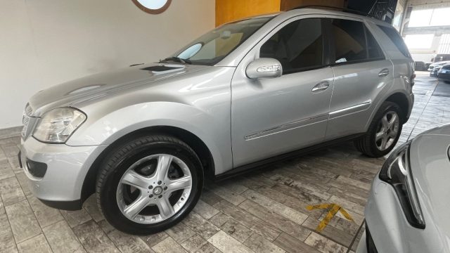 Mercedes-Benz ML 320 CDI Sport - foto 3 di 4
