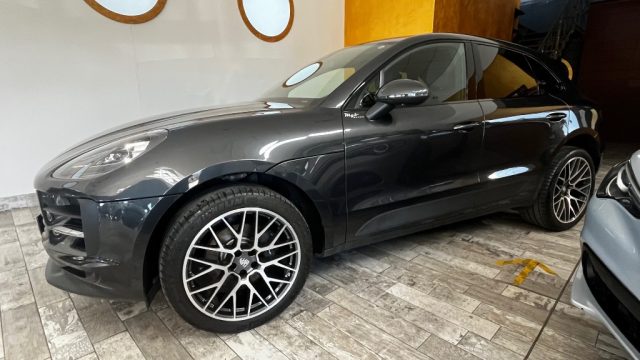 Porsche Macan 2 - foto 3 di 4